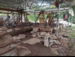 HEBOH! Istri Kepala Desa Sadeng Diduga Kriminalisasi 8 Wartawan Setelah Investigasi Ungkap Dugaan Penyulingan Oli, Emas Ilegal & Pesta Narkoba